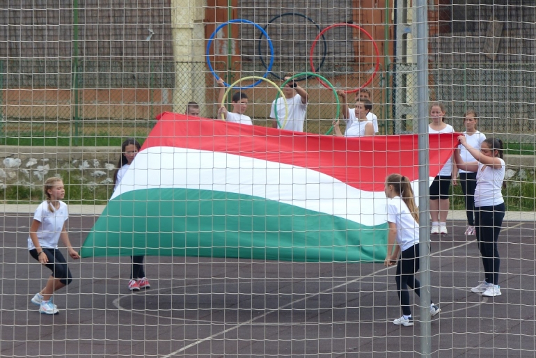 olimpiai ötkarika, nemzeti lobogó