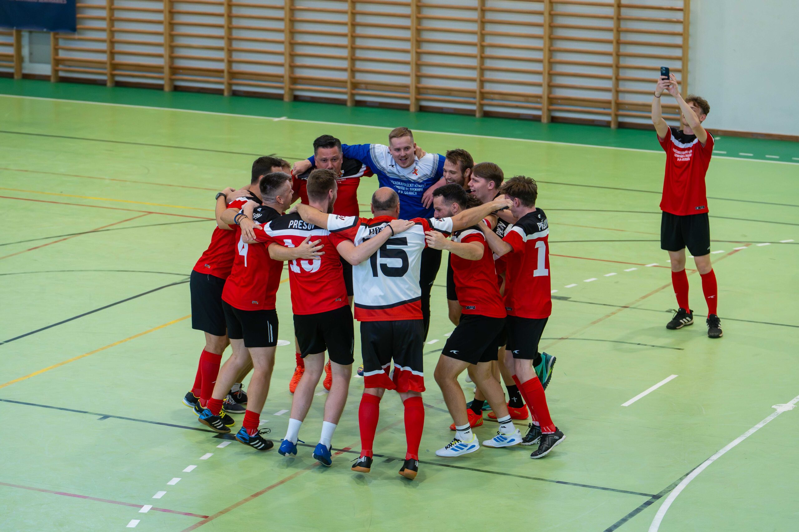 kispapok focitorna nyh 20261017 ptn0268